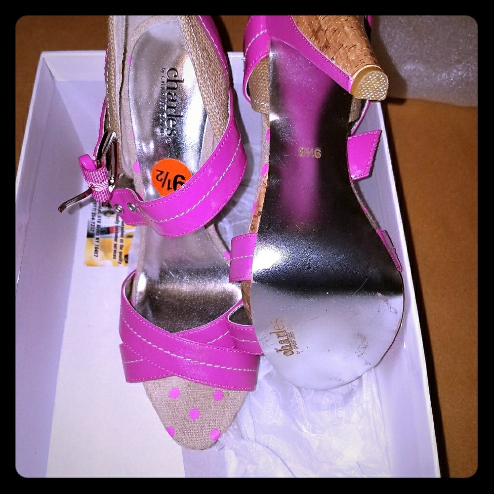 New Pink leather sandals